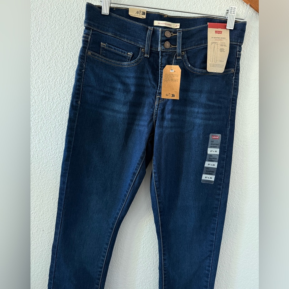 Levi's Women's Dark Blue 311 Shaping Skinny